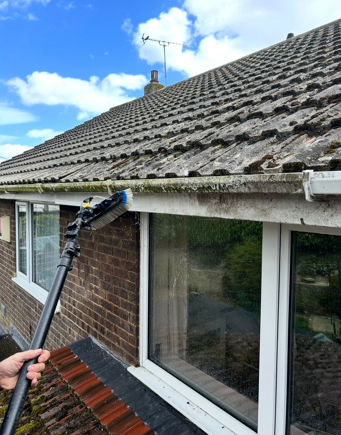 Local to Bordon - Deans Gutters